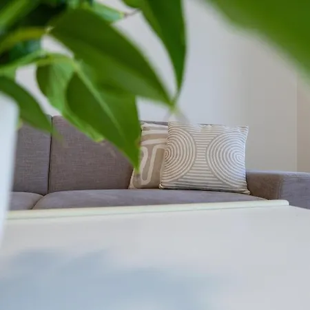 Skylineview - Modern & Free Parking Братислава