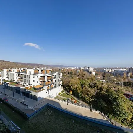 Skylineview - Modern & Free Parking Bratysława