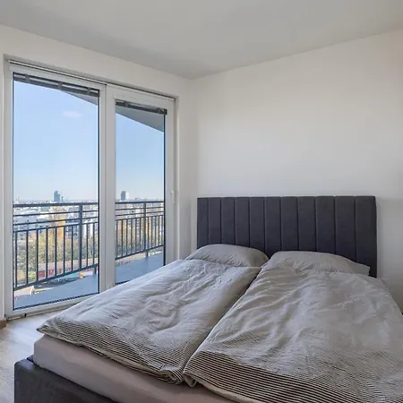 Skylineview - Modern & Free Parking Bratysława