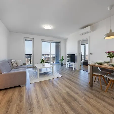 Apartmán Skylineview - Modern & Free Parking