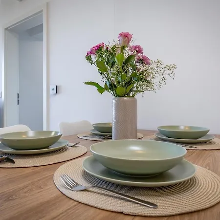 Skylineview - Modern & Free Parking Appartement Bratislava
